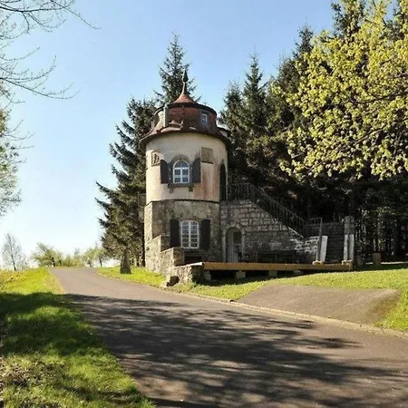 In Mit Grossem Garten Holiday home